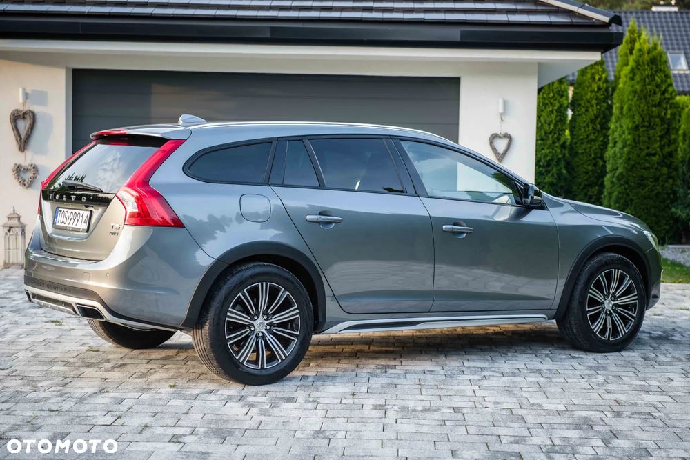 Volvo V60 Cross Country T5 AWD Summum - 5