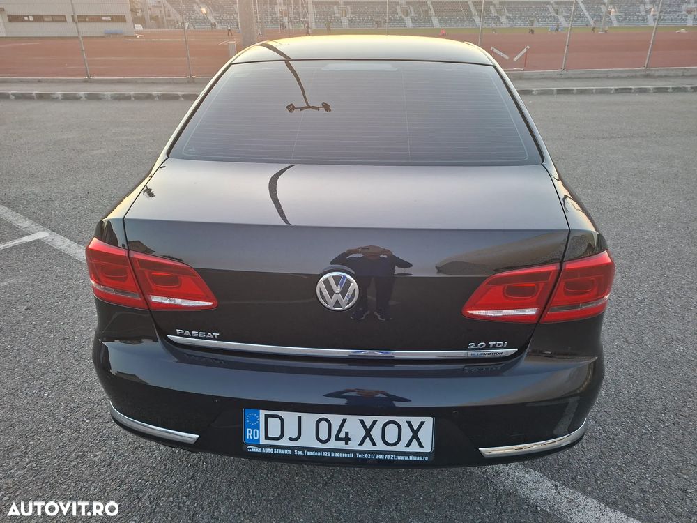 Volkswagen Passat 2.0 TDI BlueMotion Tehnology DSG Comfortline - 9