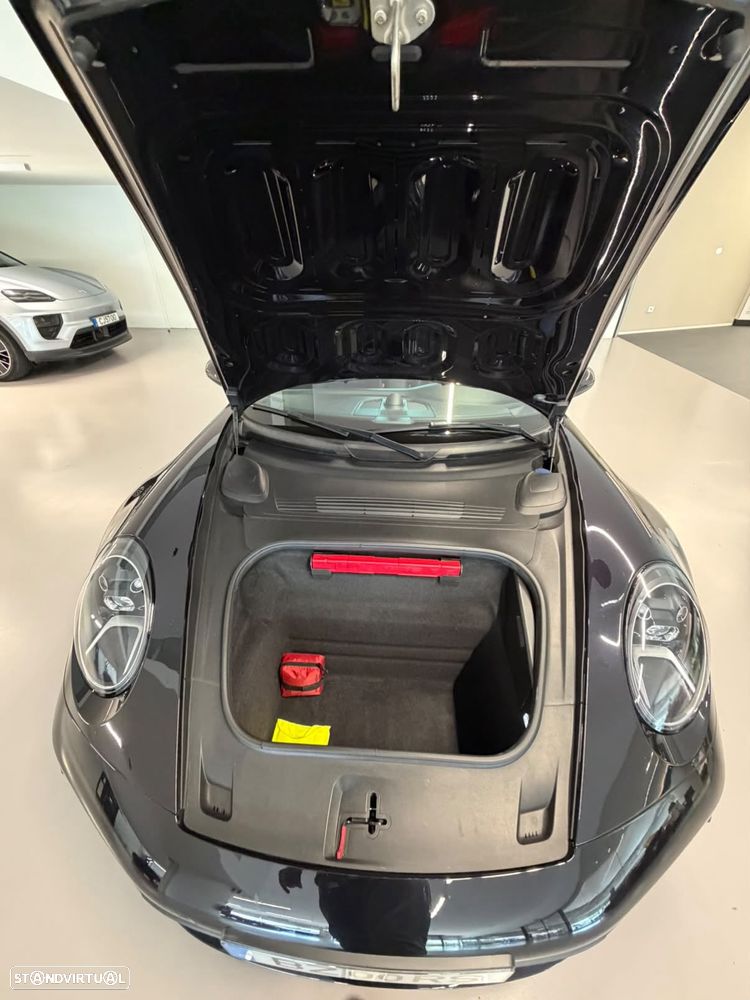 Porsche 911 (992) - 6