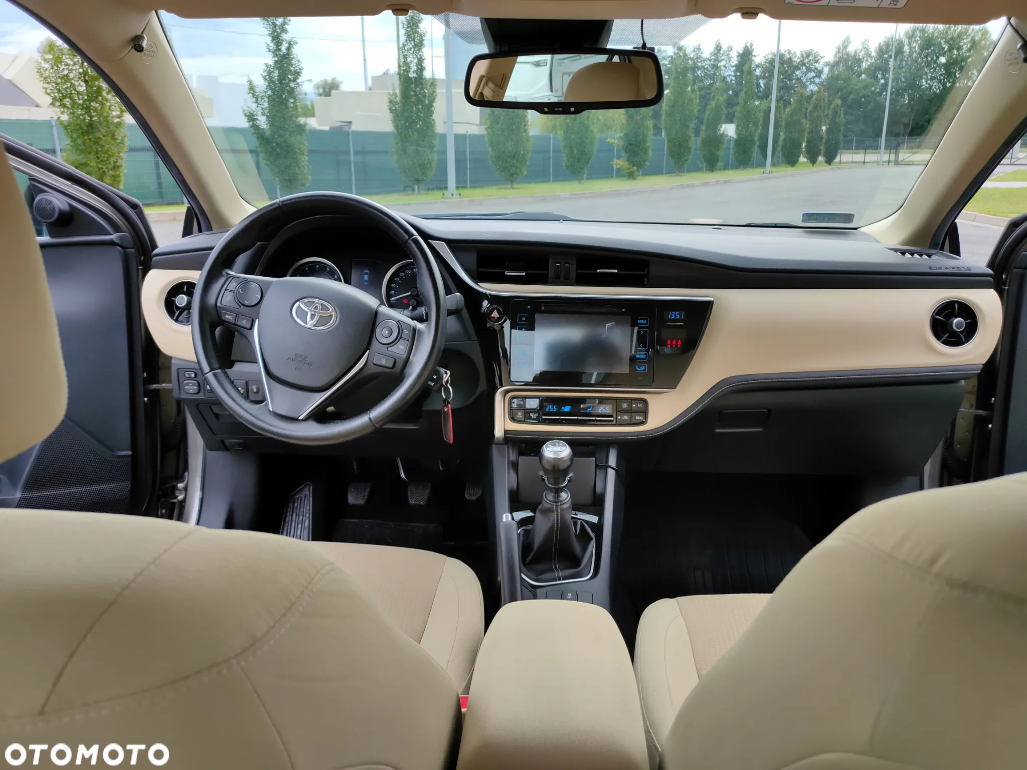 Toyota Corolla 1.6 Comfort - 11