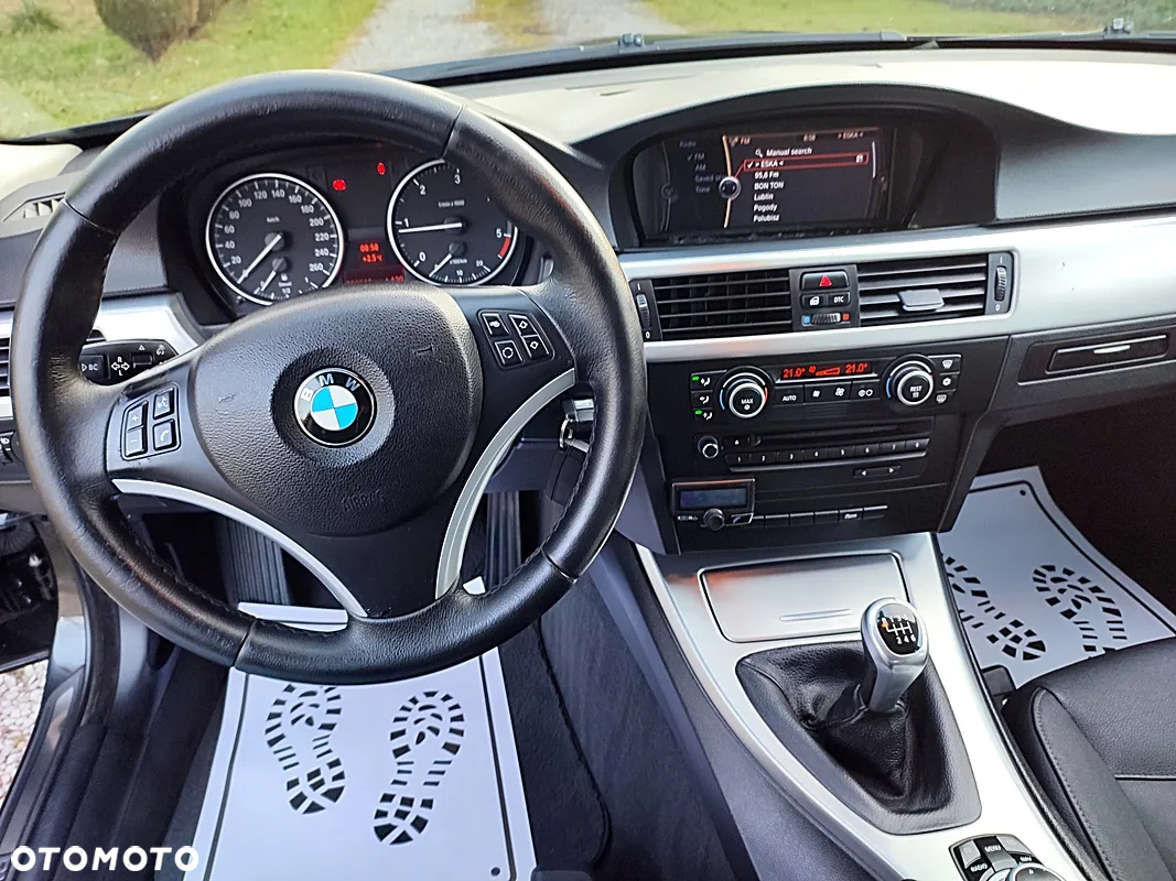 BMW Seria 3 320d - 12