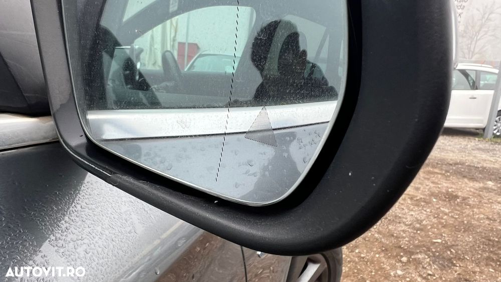 Mercedes-Benz GLC - 29