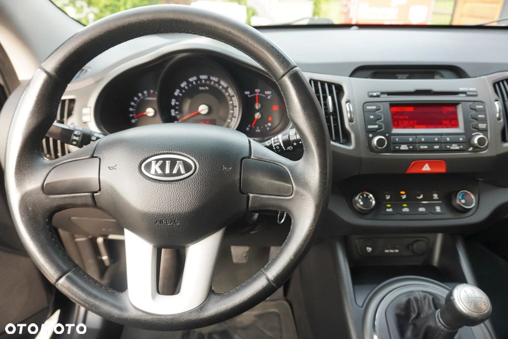 Kia Sportage 2.0 CVVT 2WD Vision - 19