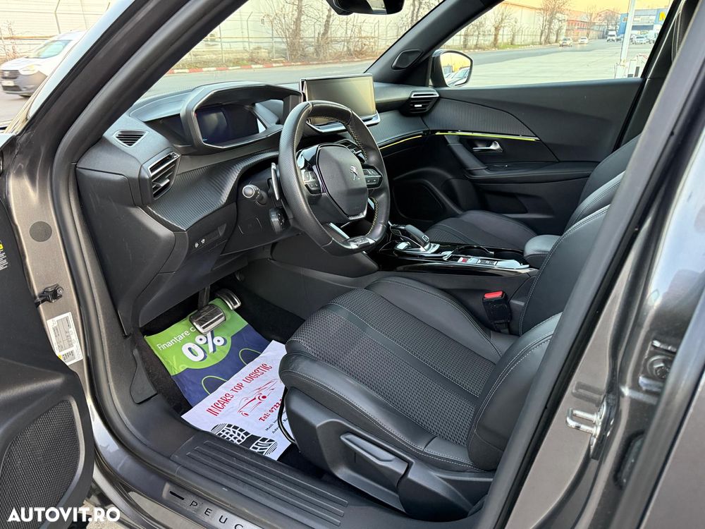 Peugeot 2008 PureTech 130 EAT8 GT Pack - 15