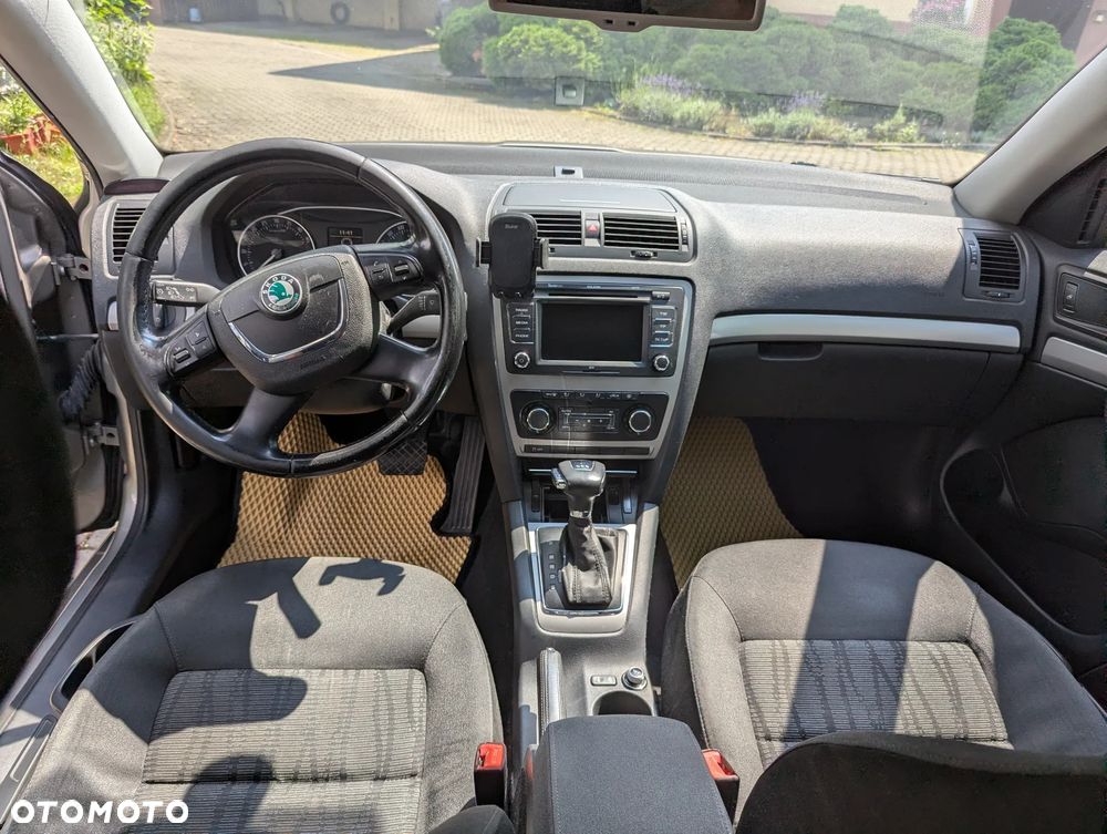 Skoda Octavia 2.0 TDI Elegance DSG - 16