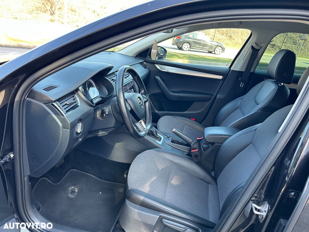 Skoda Octavia 1.6 TDI DSG Premium Edition - 16