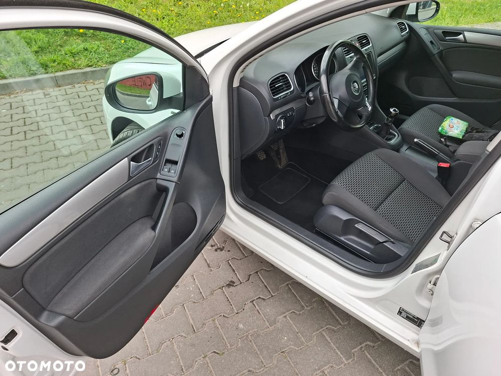 Volkswagen Golf 2.0 TDI DPF Comfortline - 13