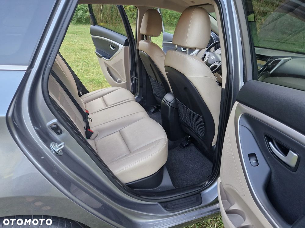 Hyundai i30 - 16