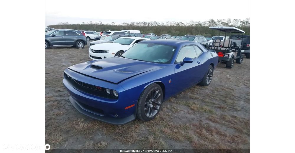 Dodge Challenger - 28