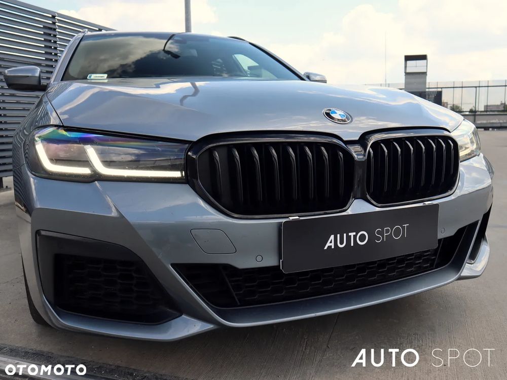 BMW Seria 5 540i xDrive mHEV M Sport sport - 13
