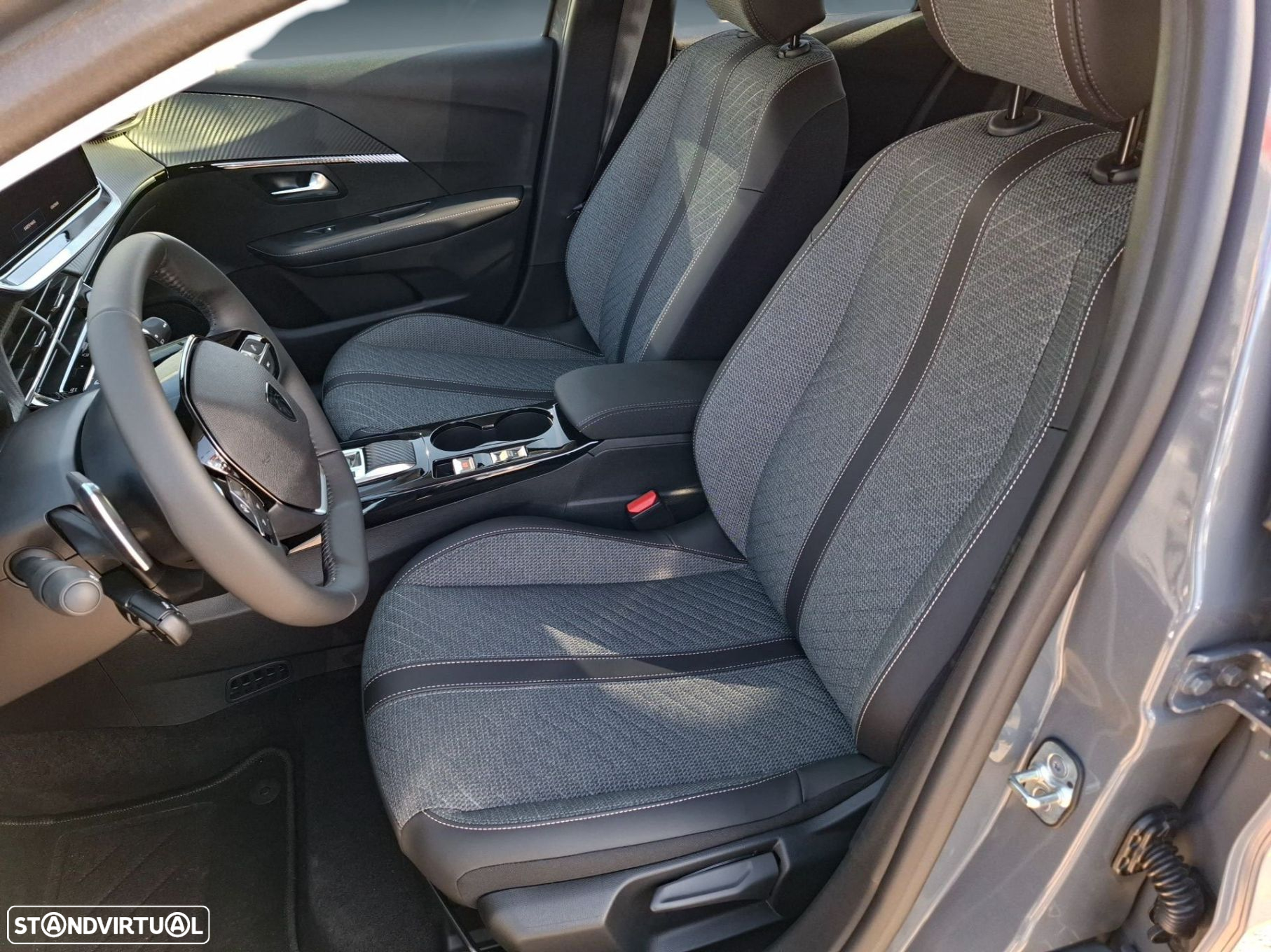 Peugeot 208 1.2 Hybrid Allure e-DCS6 - 11