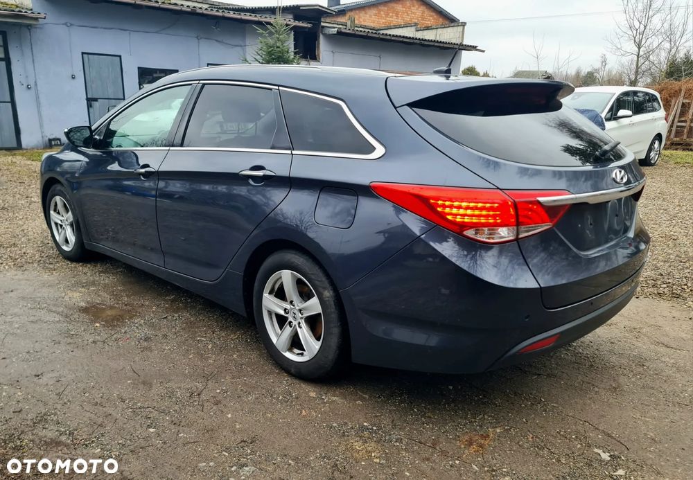 Hyundai i40 Kombi blue 1.7 CRDi DCT Premium - 12