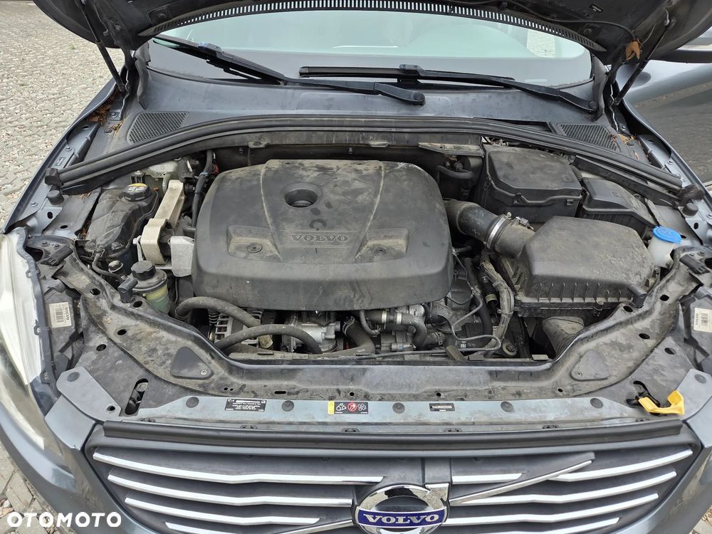 Volvo XC 60 T5 AWD Drive-E Momentum - 6