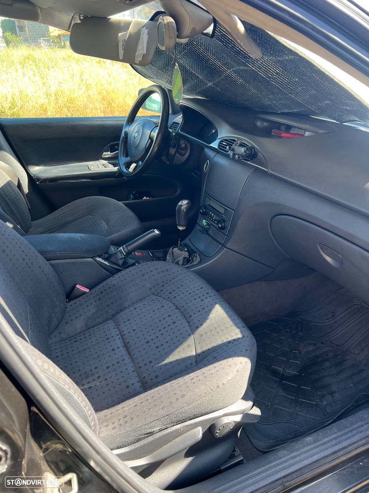 Renault Laguna - 5