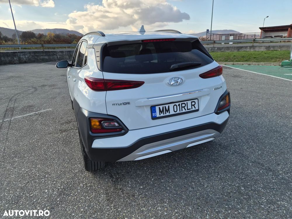 Hyundai KONA - 14