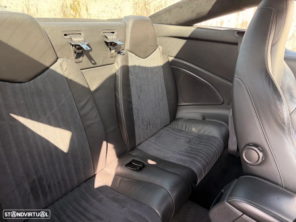 Peugeot RCZ 1.6 200 THP Red Carbon - 40