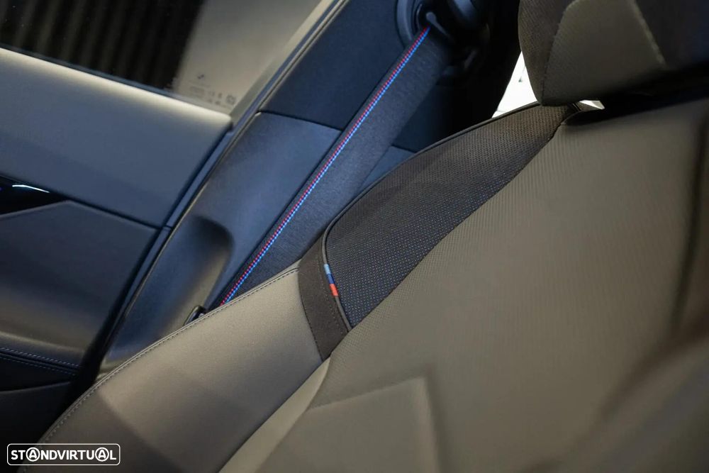 BMW 530 e Pack Desportivo M - 21
