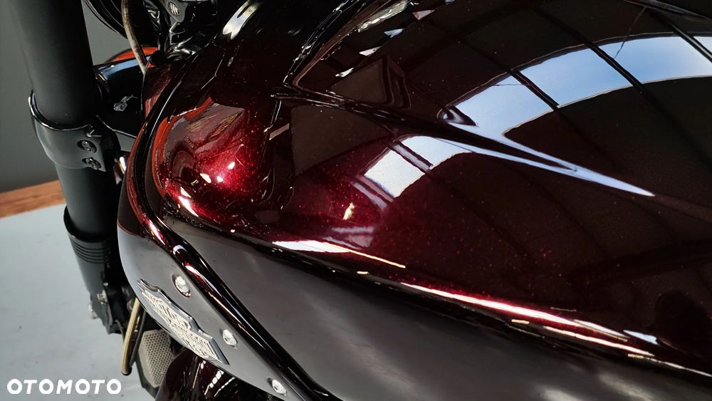 Harley-Davidson V-Rod Muscle - 35