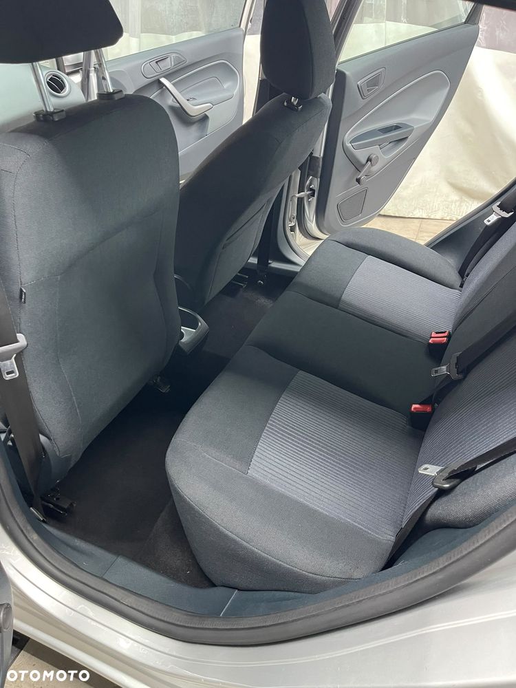 Ford Fiesta 1.25 Viva - 24