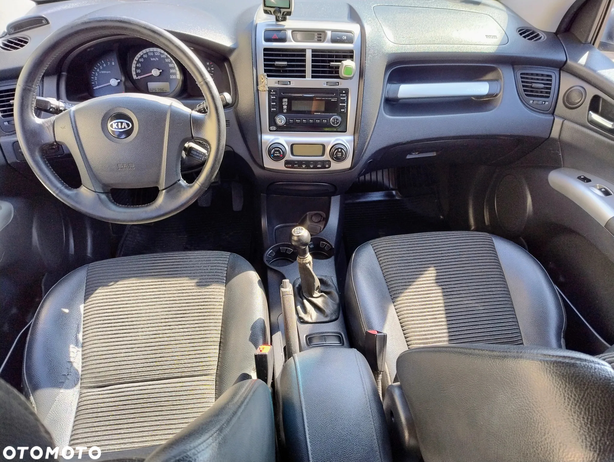 Kia Sportage 2.0 Expedition - 10