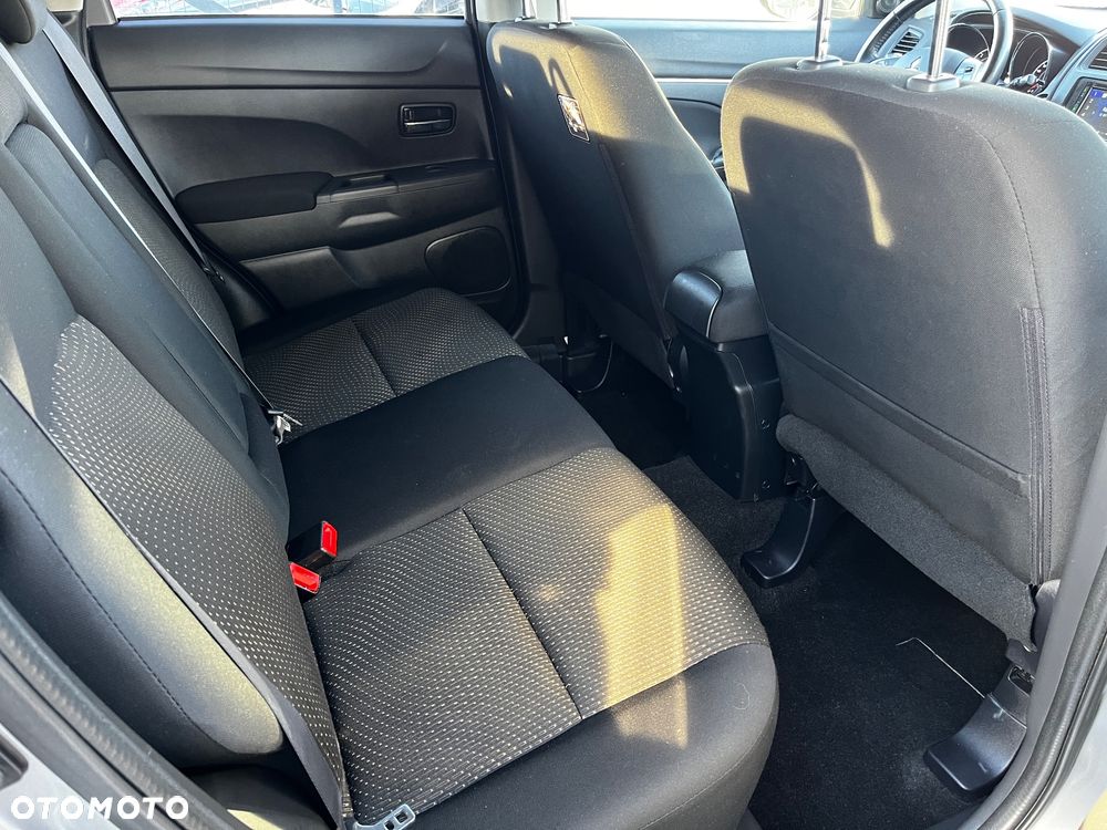 Mitsubishi ASX 1.8 DI-D 4WD Diamant Edition - 22