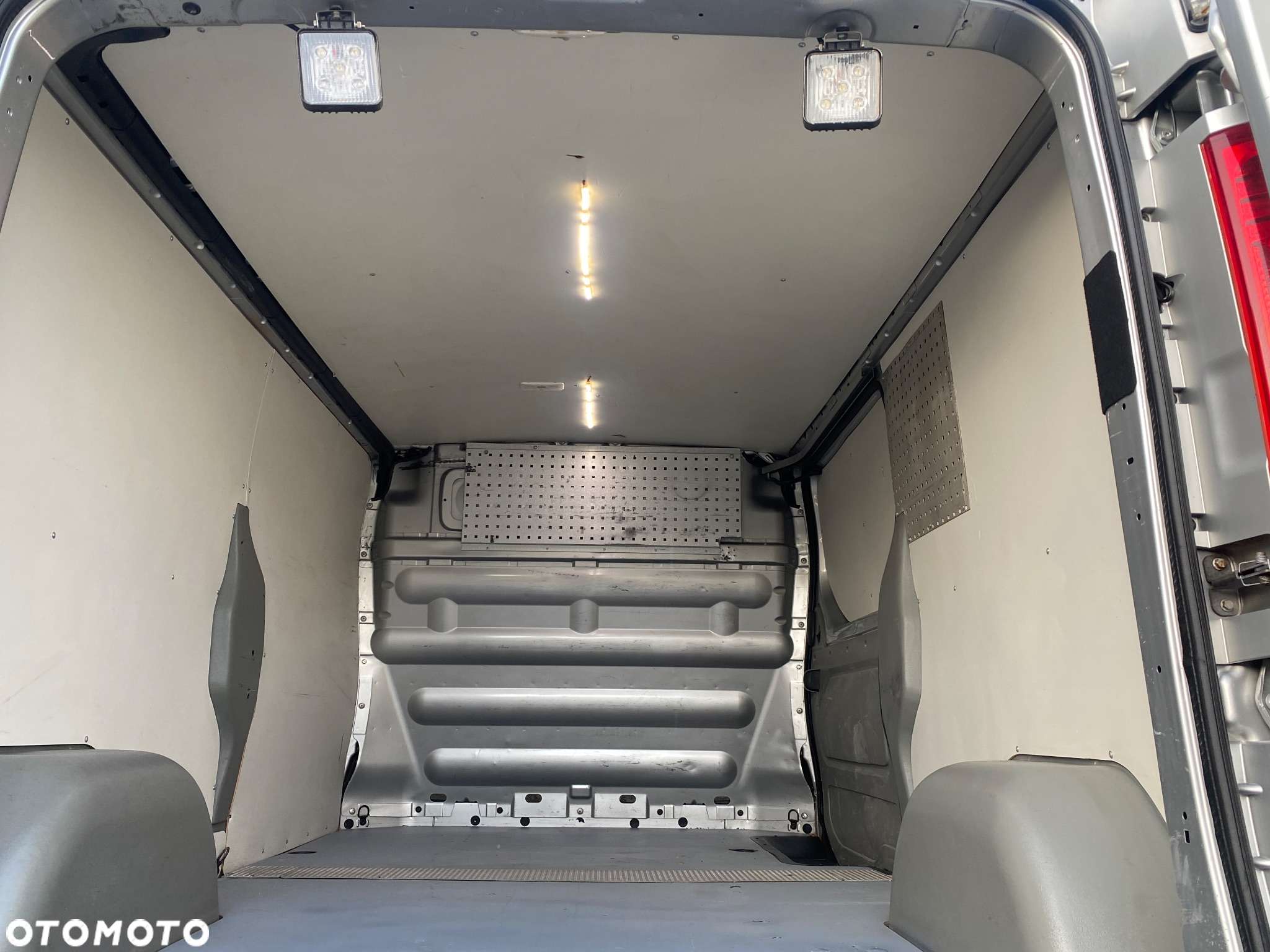 Opel VIVARO - 36