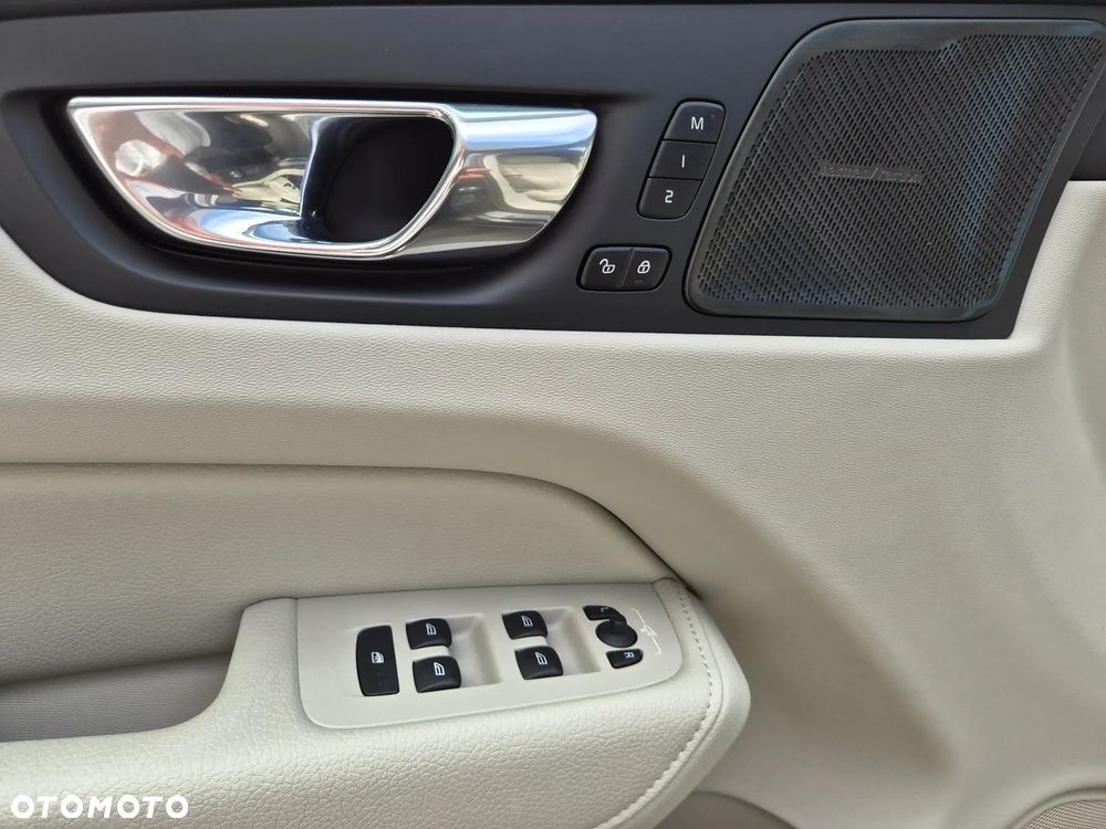 Volvo XC 60 B4 D Geartronic Inscription - 16