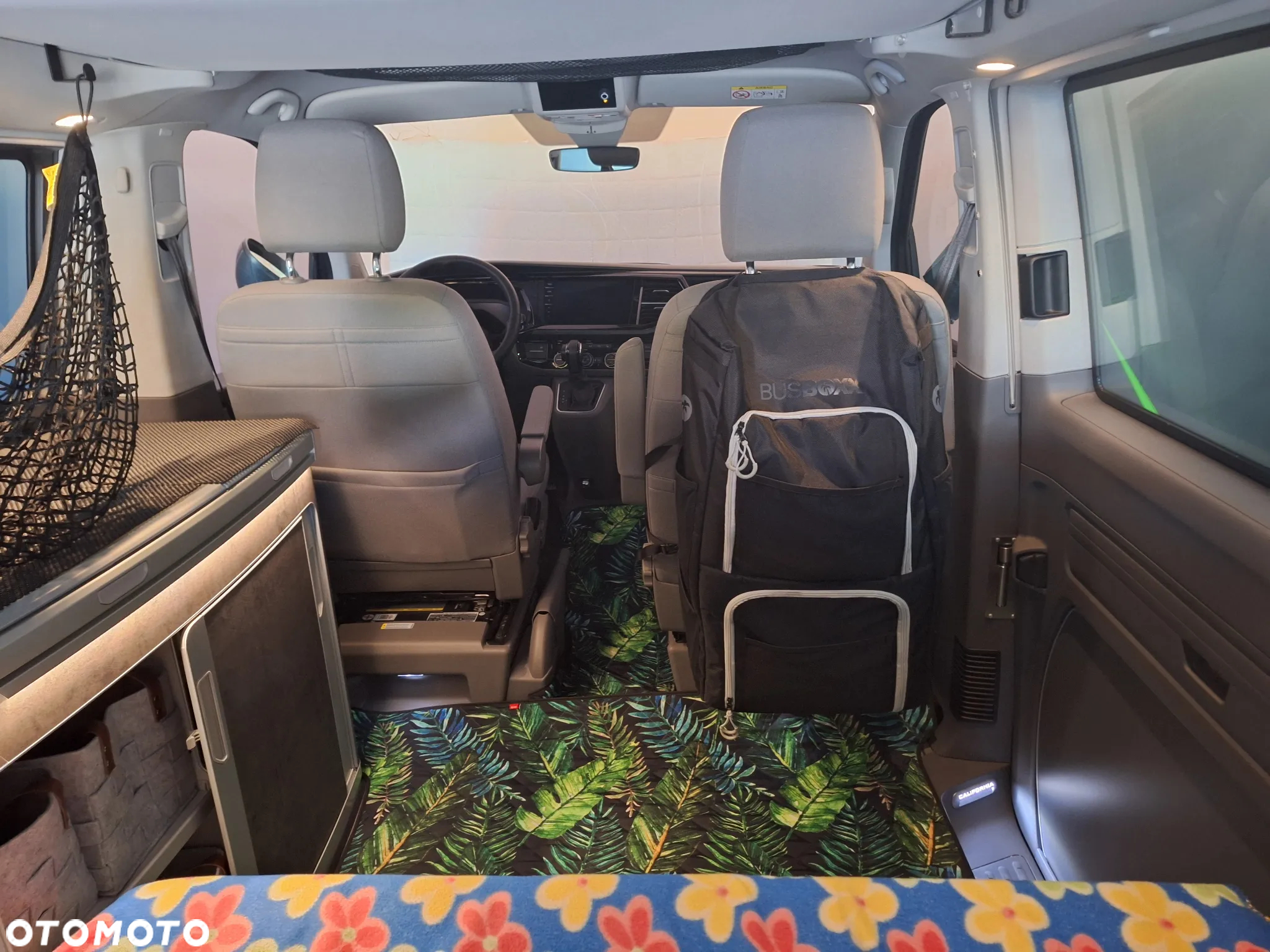 Volkswagen California - 11