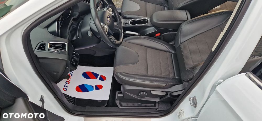 Ford Kuga 2.0 TDCi 4x2 Titanium - 14