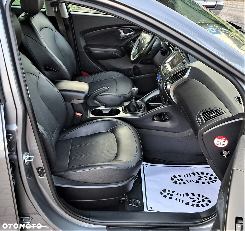 Hyundai ix35 2.0 CRDi Premium 4WD - 24