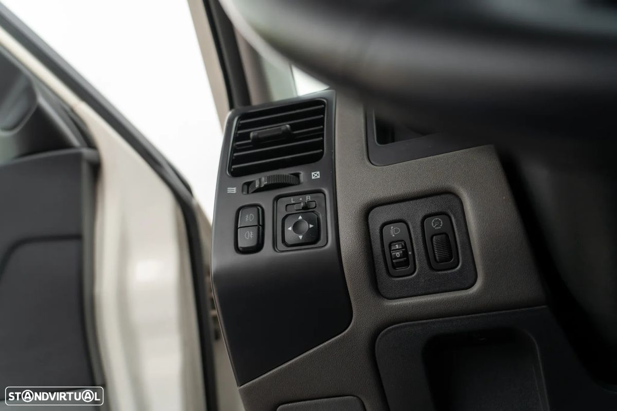 Mitsubishi Pajero 3.2 DI-D GLS ABS+CA - 12