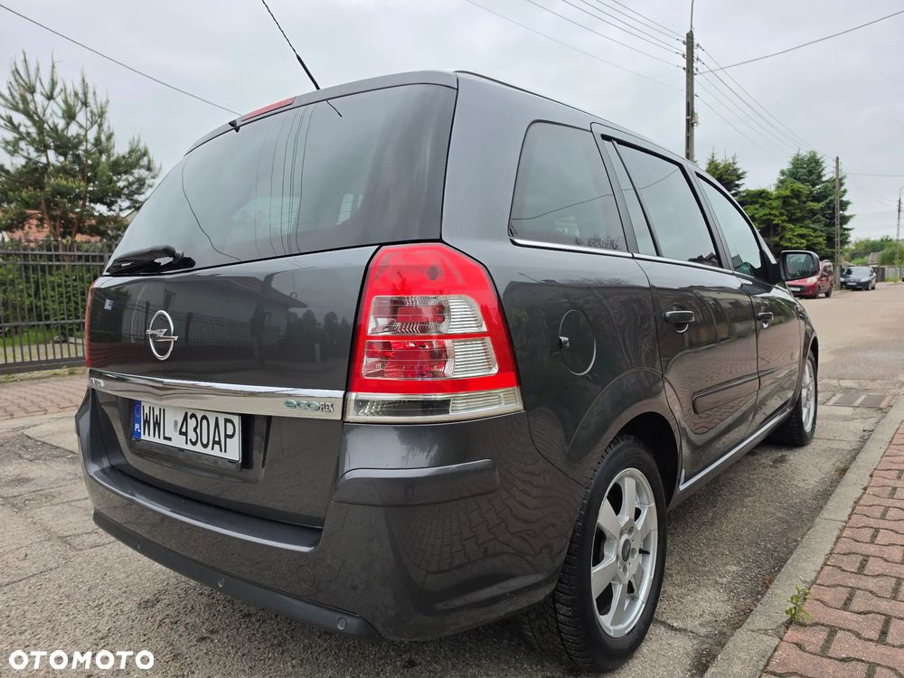 Opel Zafira 1.7 CDTI Cosmo - 8