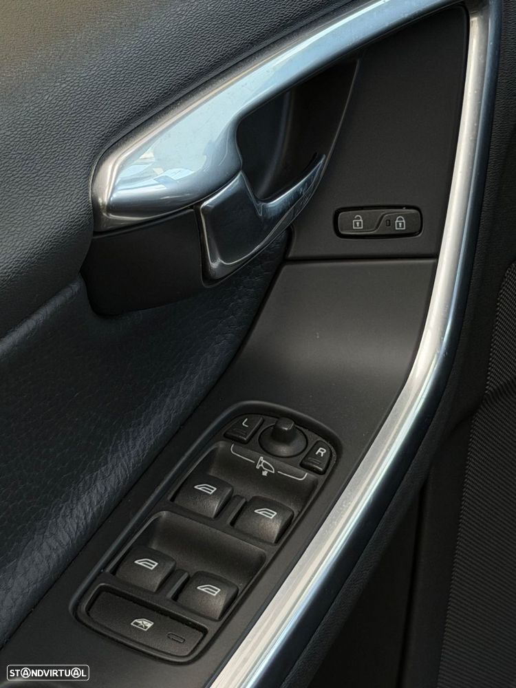 Volvo V60 - 29