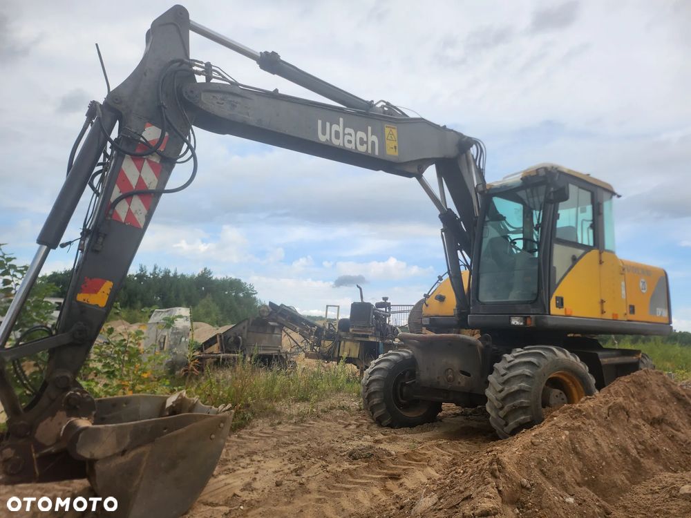 Volvo EW 160 - 1