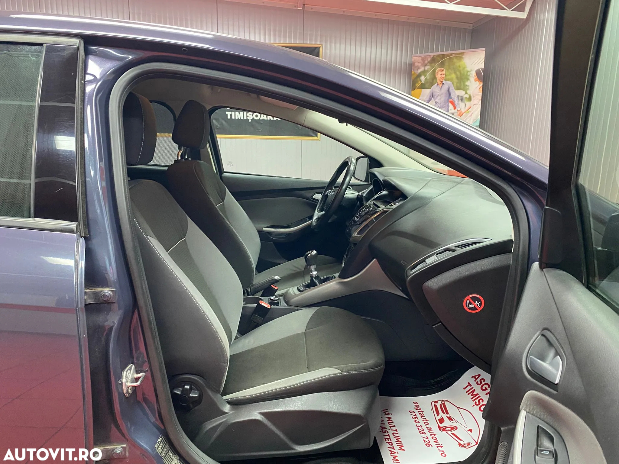 Ford Focus - 12