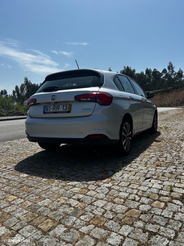 Fiat Tipo 1.3 M-Jet Lounge Tech J17 - 2