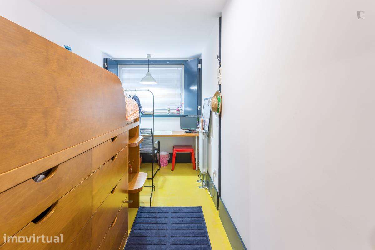 Quarto - localizado em Paranhos Porto - Grande imagem: 4/30