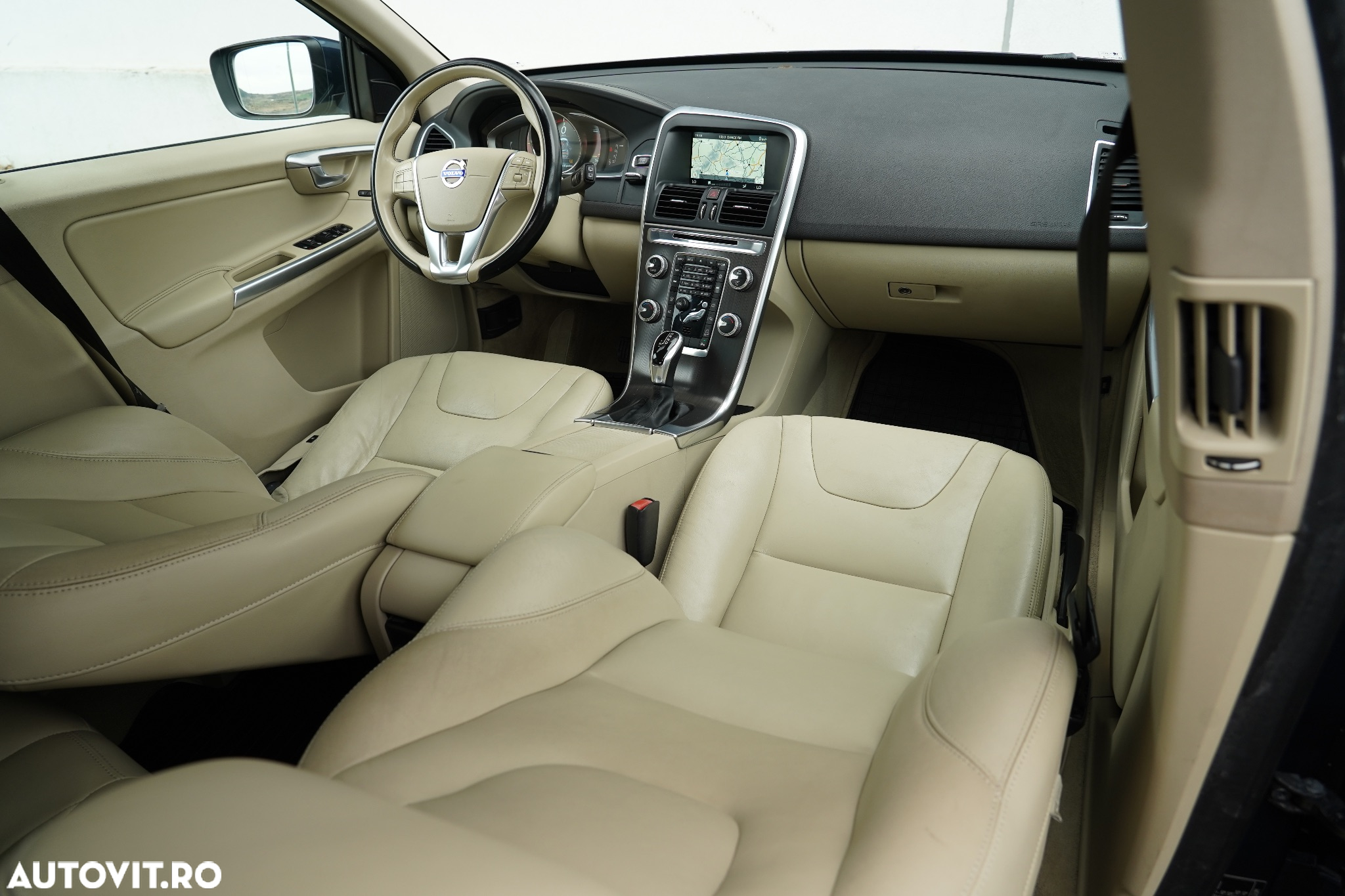 Volvo XC 60 D4 AWD Geartronic Summum - 12
