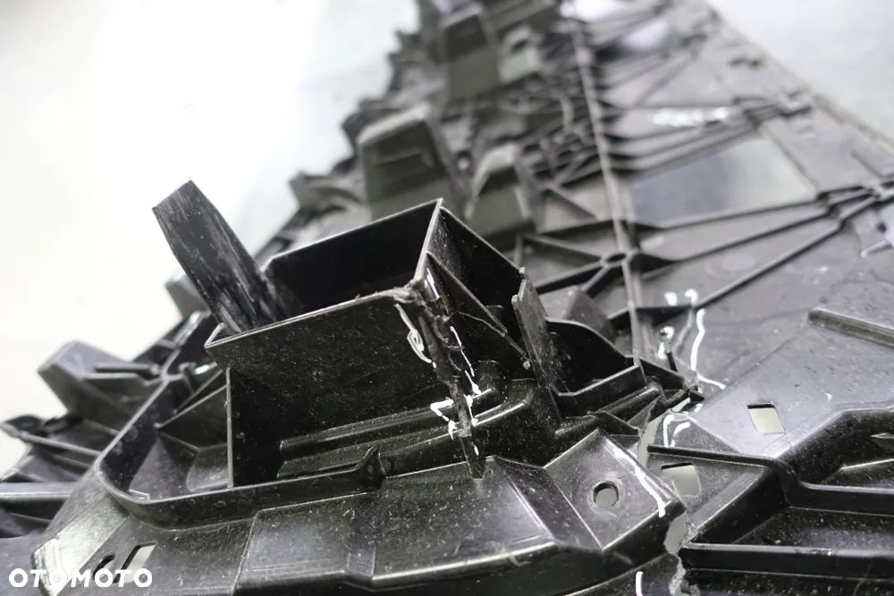 WZMOCNIENIE ATRAPA ZDERZAKA AUDI Q4 E-TRON - 5