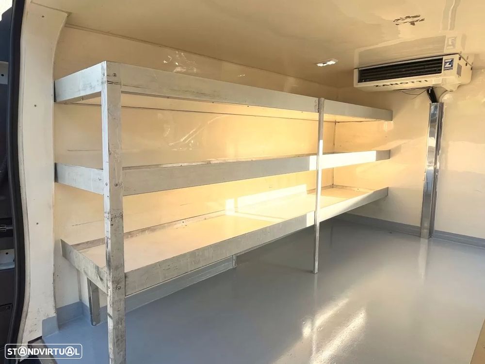 Opel vivaro 2.0d c/frio de conservaÇÃo - 12