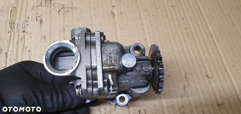 Pompa oleju olejowa Skoda Roomster 1.4 TDI 045115109A R045115109A - 3