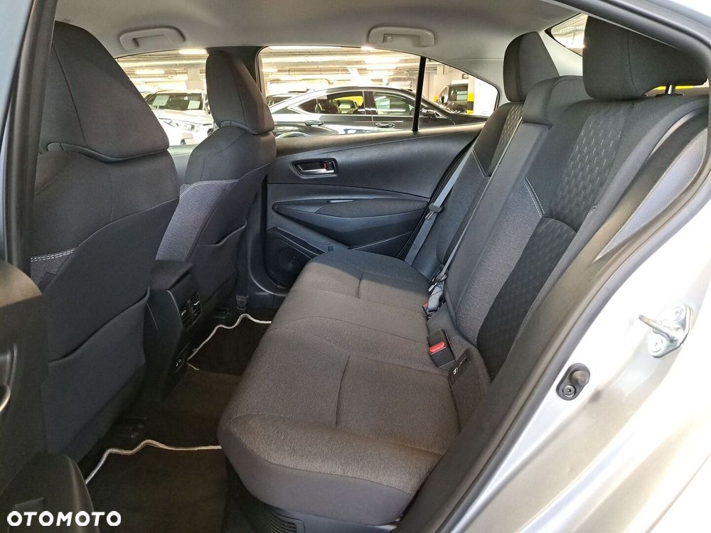 Toyota Corolla 1.8 Hybrid Comfort - 13