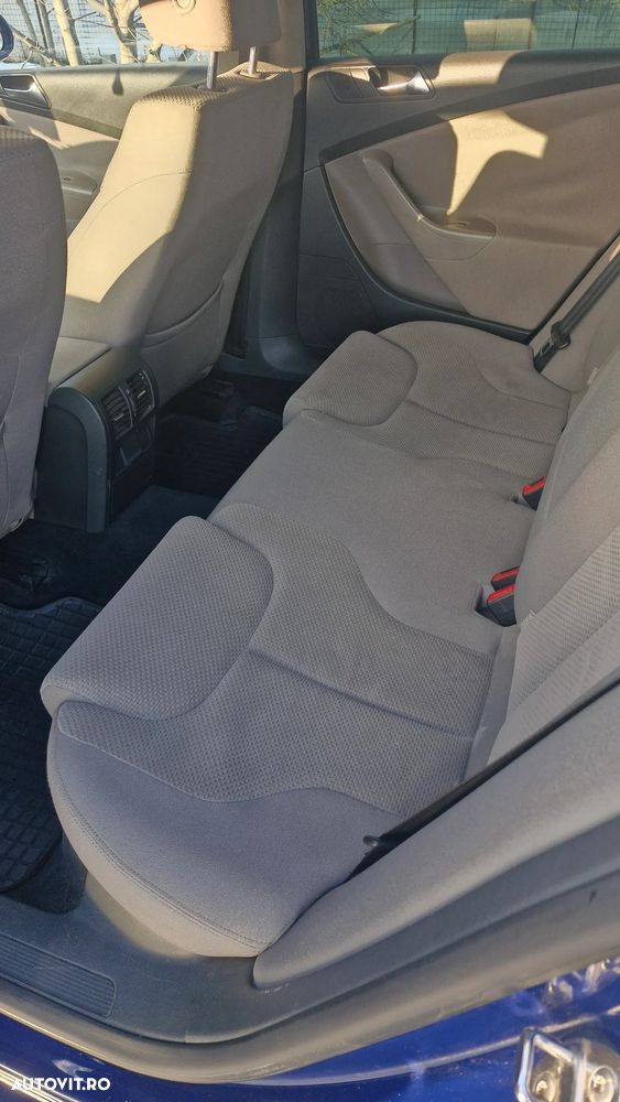 Volkswagen Passat 2.0 TDI BlueMotion Technology DPF Comfortline - 12