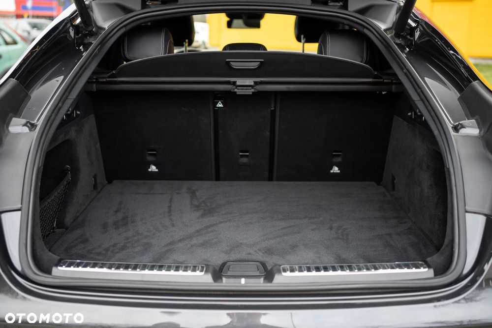 Mercedes-Benz GLC AMG 63 S 4Matic+ AMG Speedshift MCT 9G - 29