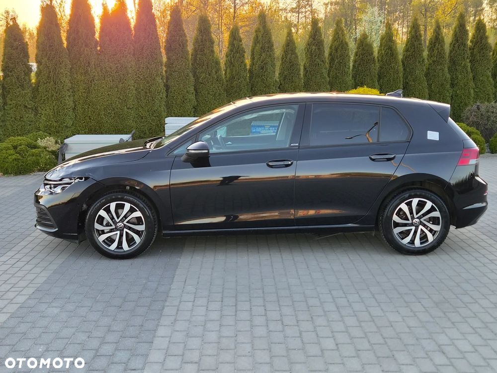 Volkswagen Golf 1.5 eTSI OPF DSG Active - 4