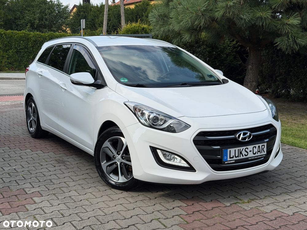 Hyundai i30 blue Kombi 1.4 YES Silver - 7