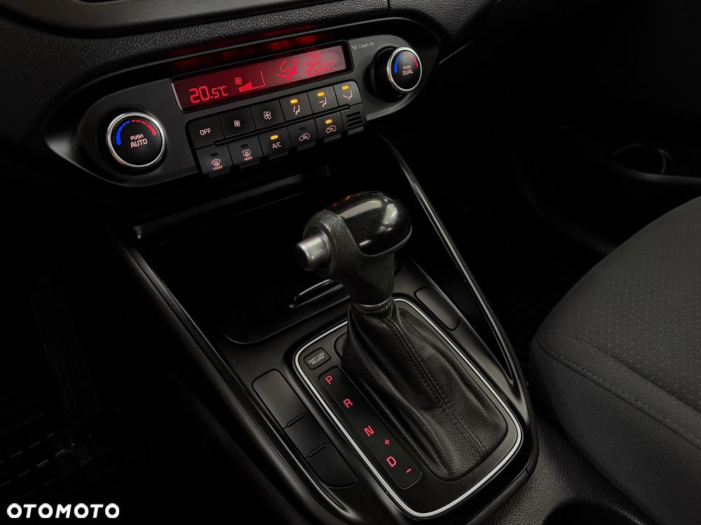 Kia Carens 1.7 CRDi Edition 7 - 22