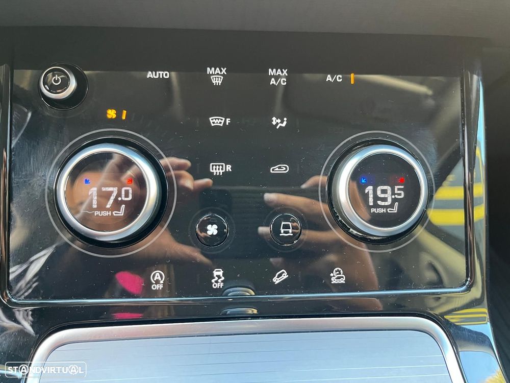 Land Rover Range Rover Evoque - 28