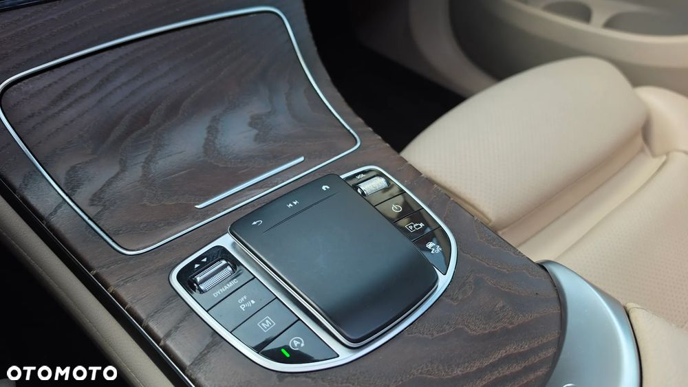 Mercedes-Benz GLC 220 d 4-Matic - 36