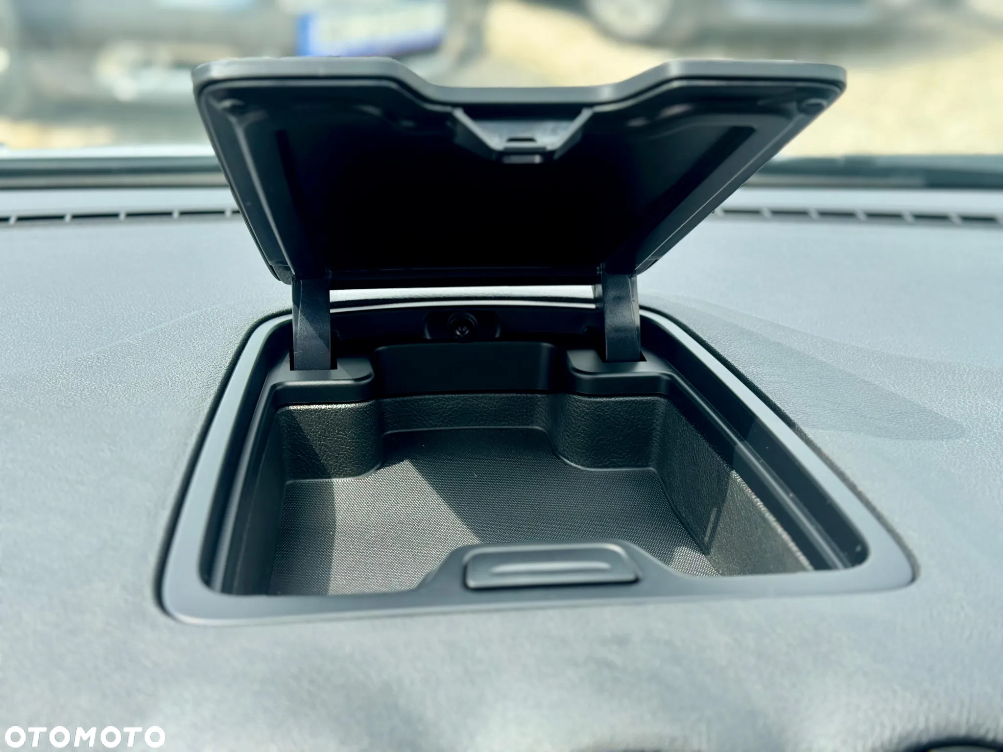 Ford Galaxy 2.0 FF Titanium - 33